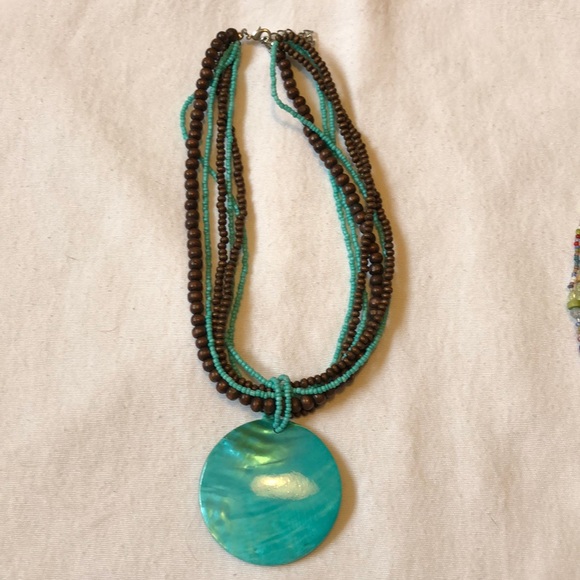 2 beaded necklaces - Picture 3 of 3